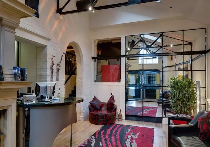 ホテル 42 The Calls