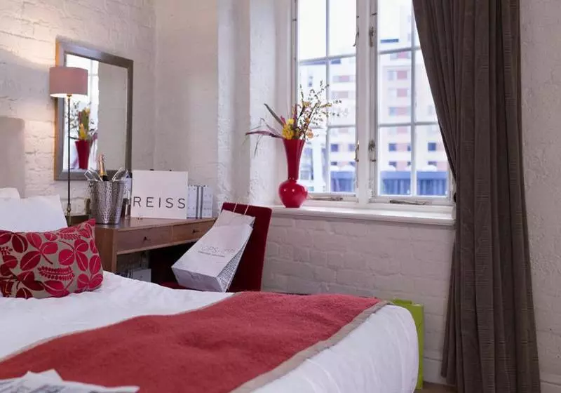 ホテル 42 The Calls