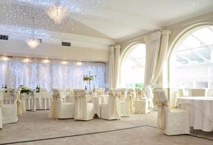 בית מלון כפרי Avonbridge