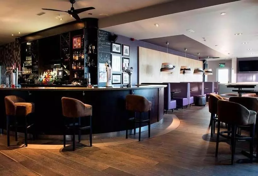 בית מלון כפרי Avonbridge