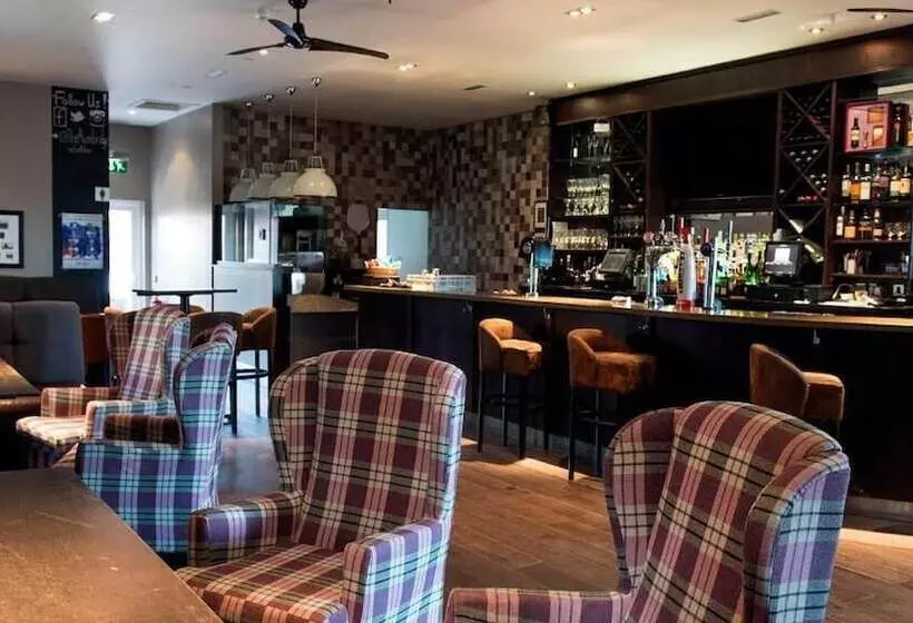 בית מלון כפרי Avonbridge