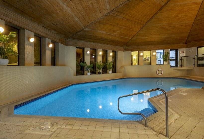 Bridgewood Manor Hotel & Spa