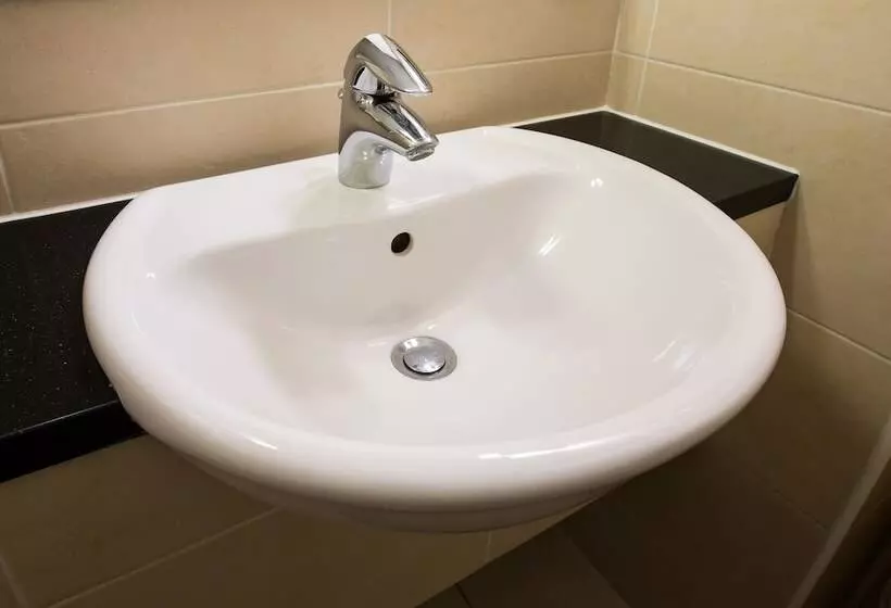 Bridgewood Manor Hotel & Spa