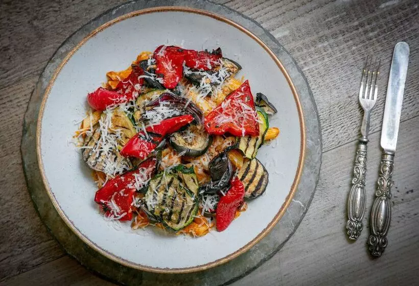 George Hotel, Bw Signature Collection