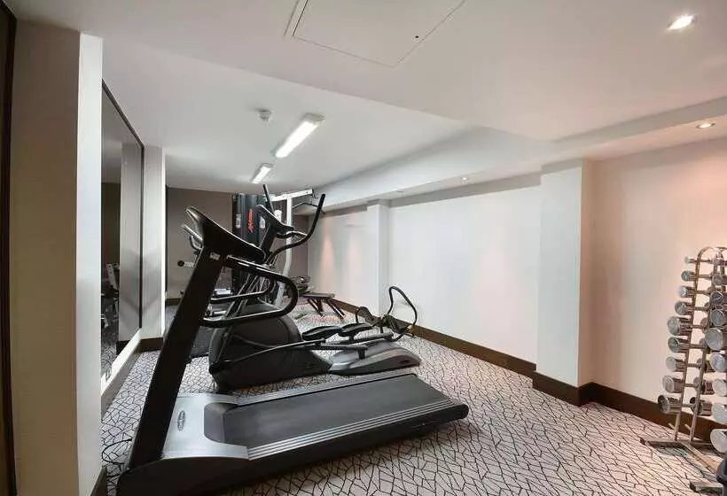 هتل Park Grand London Kensington