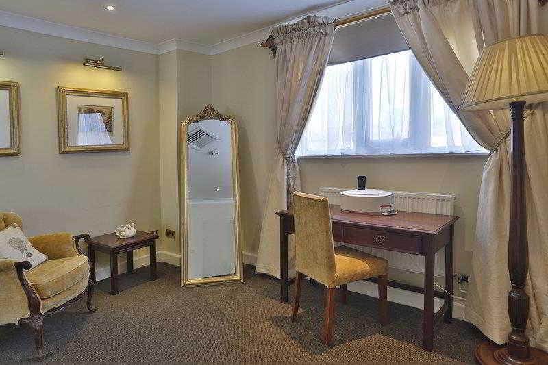 The Three Swans Hotel, Market Harborough, Leicestershire