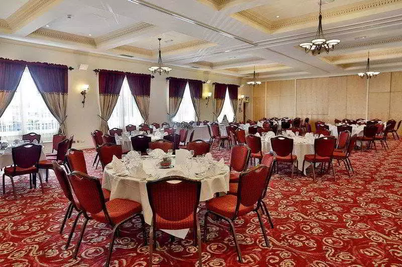 The Three Swans Hotel, Market Harborough, Leicestershire