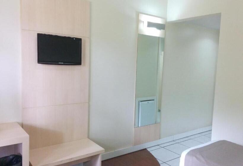 בית מלון כפרי Vila Rica Belem