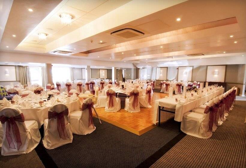 Buchanan Arms Hotel & Leisure, Sure Hotel Collection