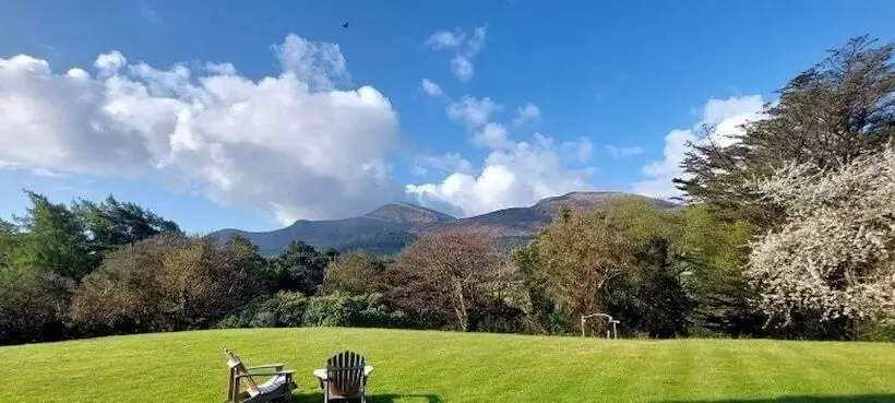 בית מלון כפרי Enniskeen Country House