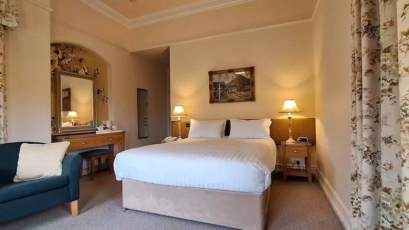 בית מלון כפרי Enniskeen Country House