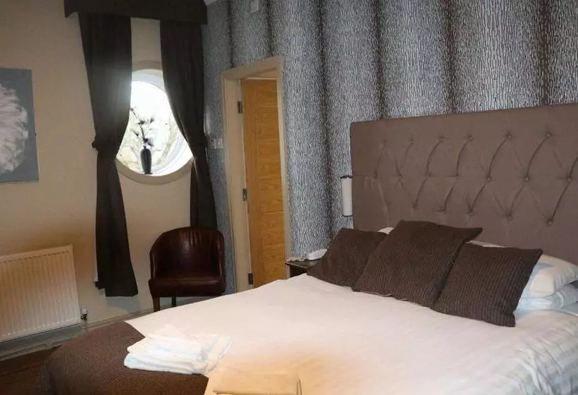 בית מלון כפרי The Griffin Inn