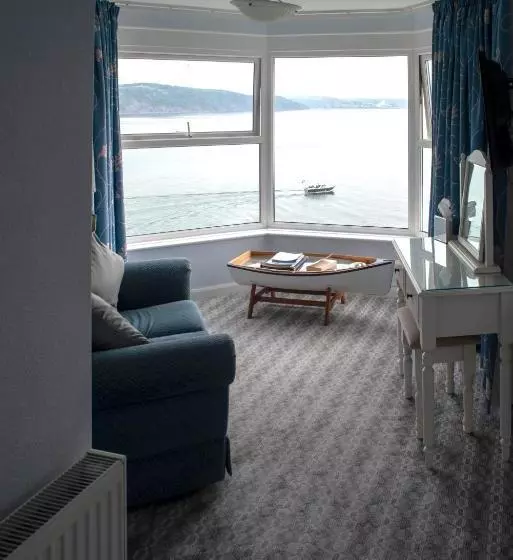 호텔 The Hannafore Point