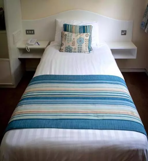 호텔 The Hannafore Point