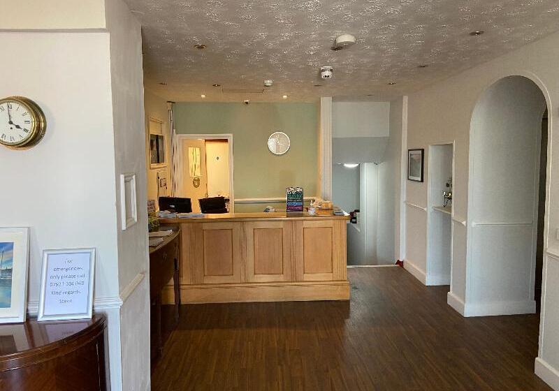 هتل The Fairhaven