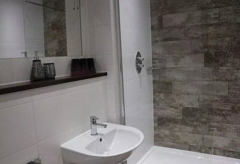 בית מלון כפרי The Griffin Inn