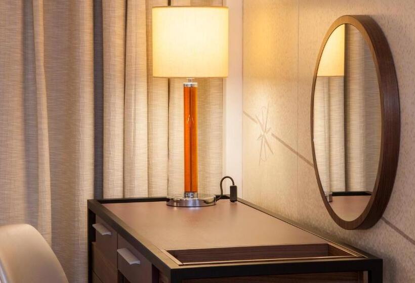 هتل Crowne Plaza London Kings Cross, An Ihg