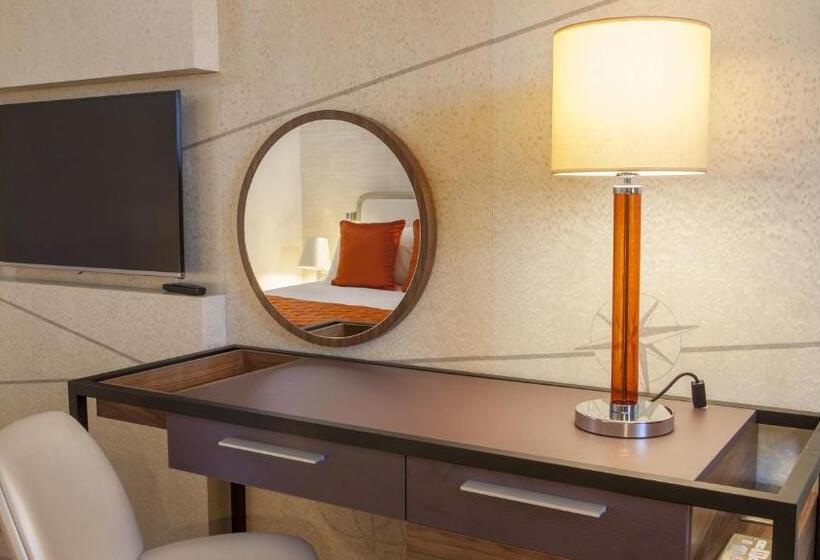 هتل Crowne Plaza London Kings Cross, An Ihg