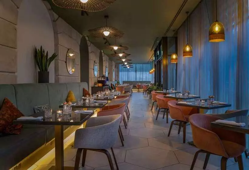 酒店 Hilton Cardiff