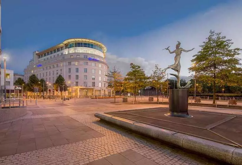 酒店 Hilton Cardiff