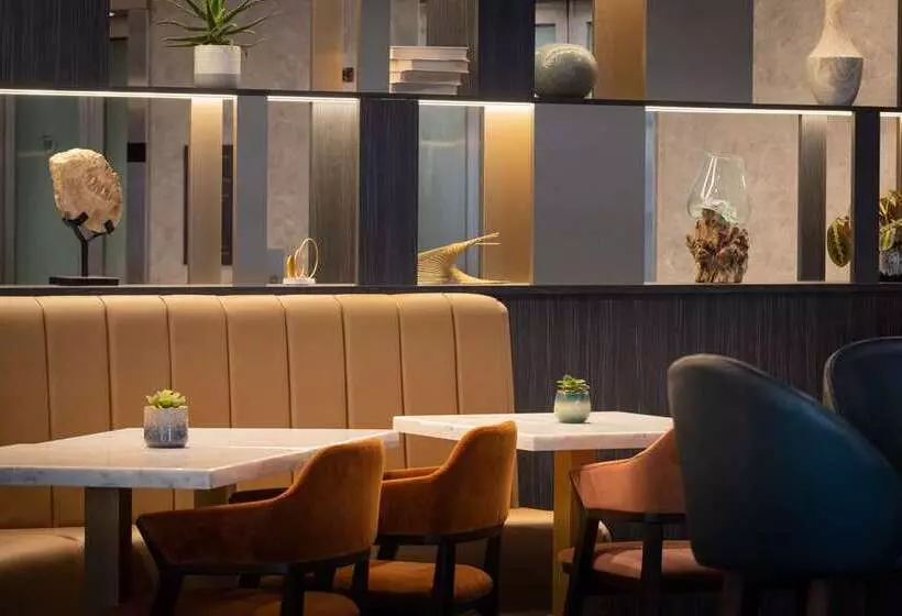 酒店 Hilton Cardiff