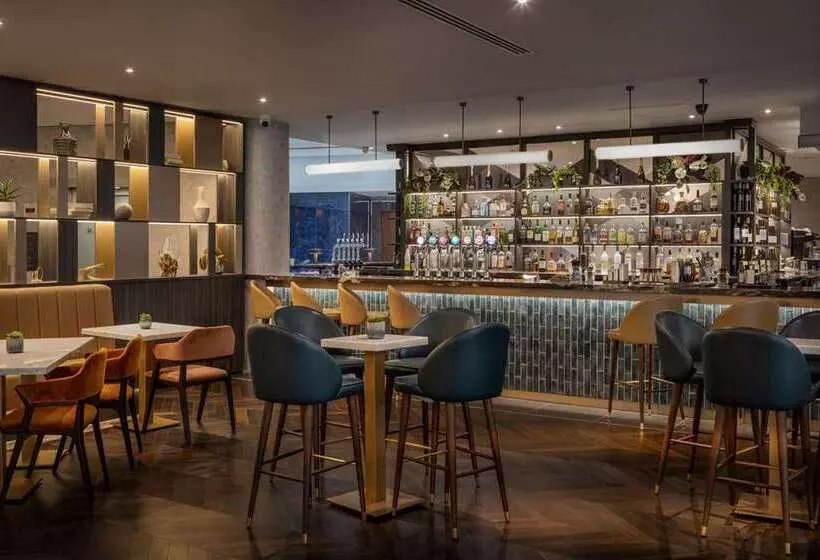 酒店 Hilton Cardiff