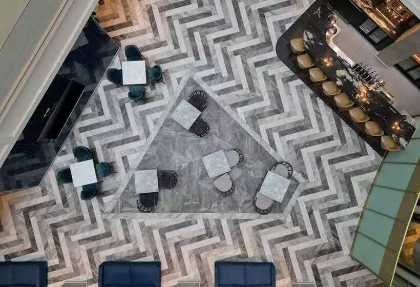 酒店 Hilton Cardiff