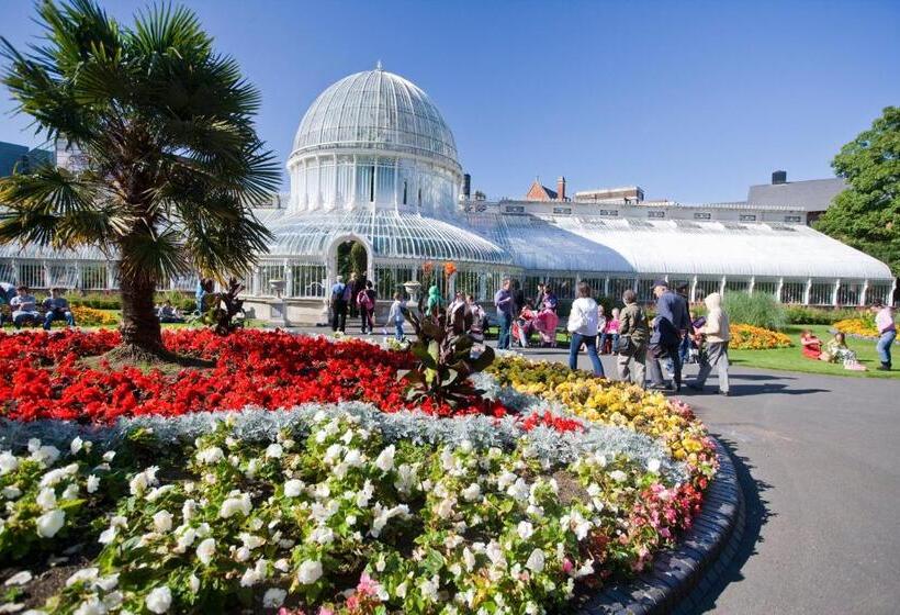 فندق Holiday Inn Express Belfast City, An Ihg