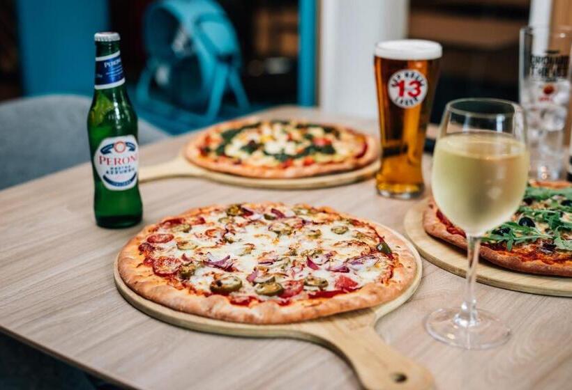 فندق Holiday Inn Express Belfast City, An Ihg