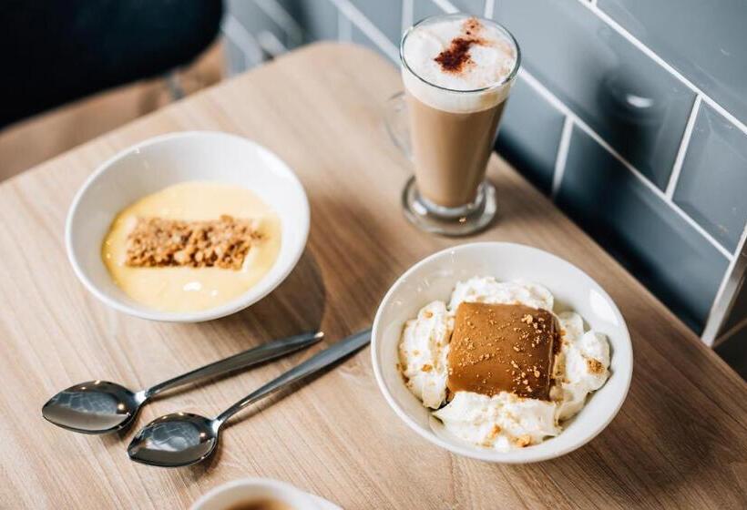 فندق Holiday Inn Express Belfast City, An Ihg