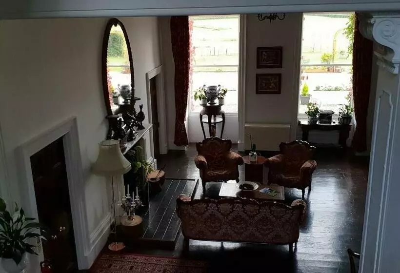 בית מלון כפרי Longworth Hall