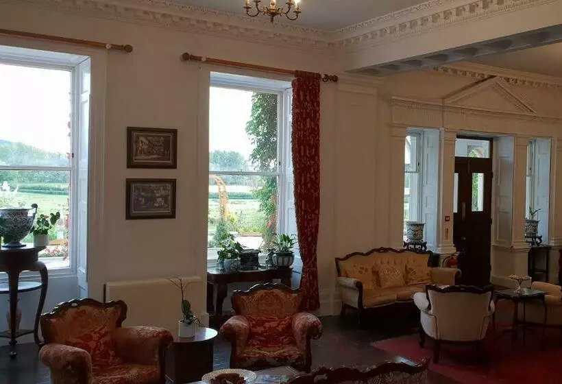 בית מלון כפרי Longworth Hall