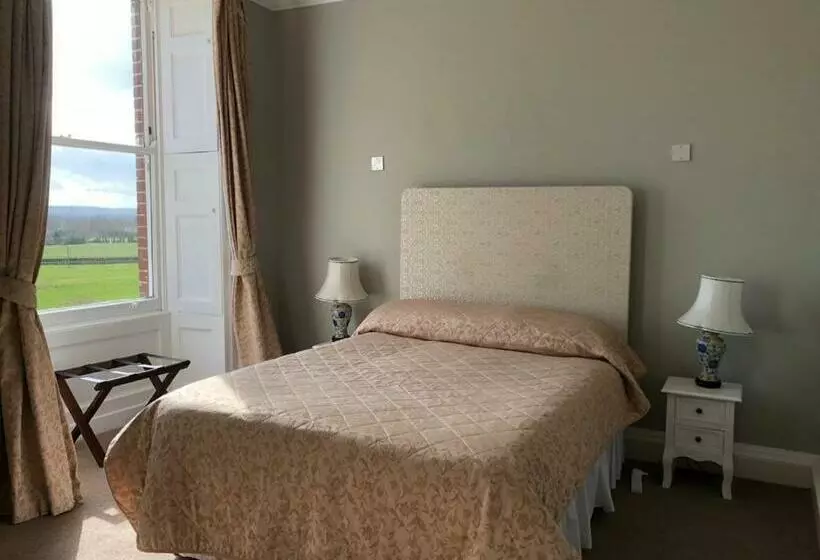 בית מלון כפרי Longworth Hall