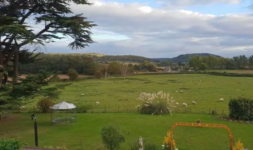 בית מלון כפרי Longworth Hall