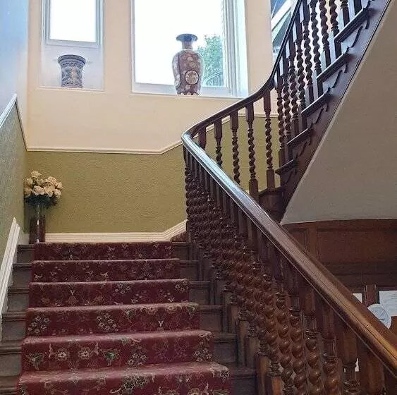 בית מלון כפרי Longworth Hall