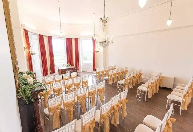 בית מלון כפרי Longworth Hall