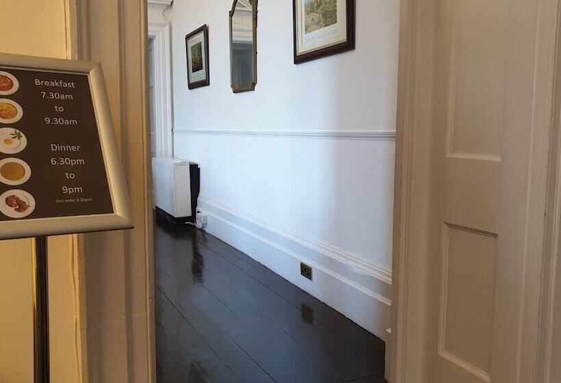 호텔 Longworth Hall