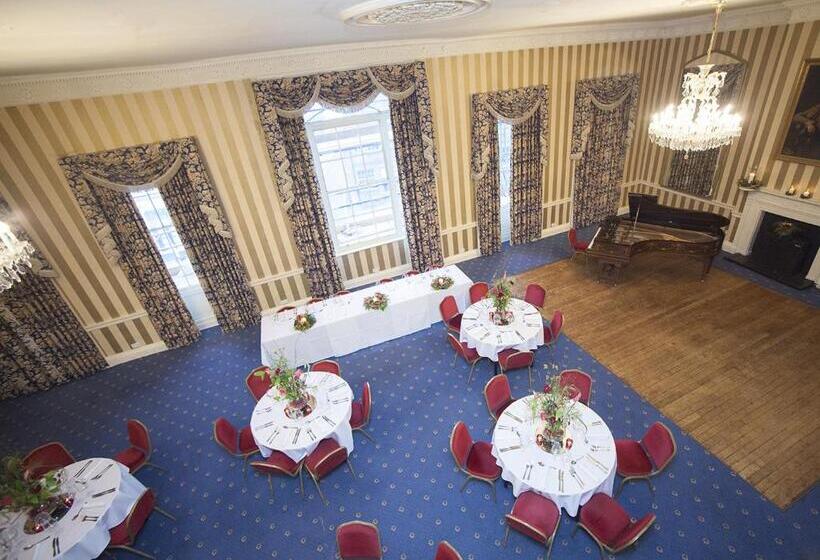 فندق Norfolk Arms