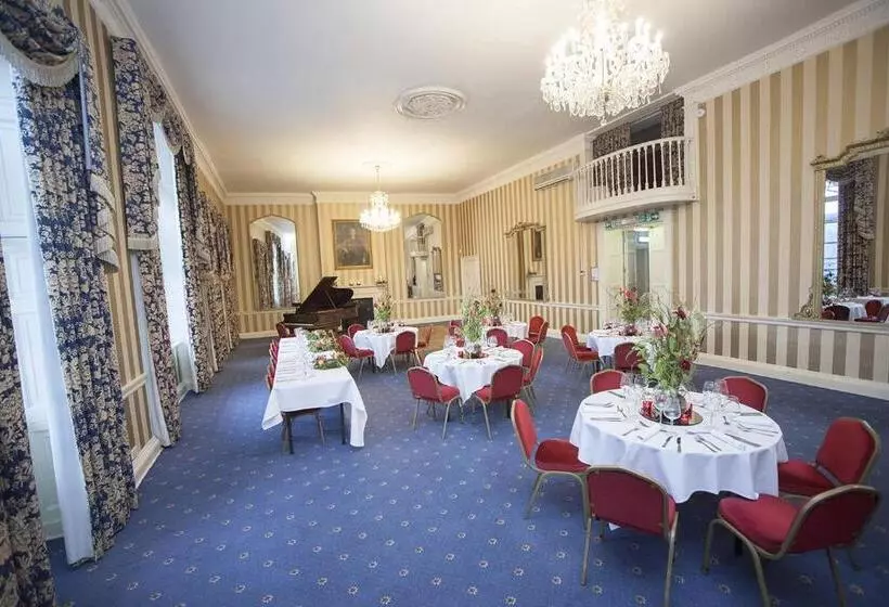 Отель Norfolk Arms