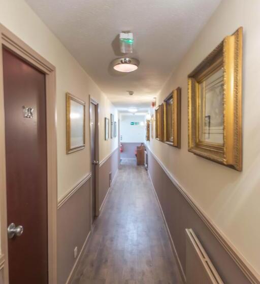 فندق Norfolk Arms