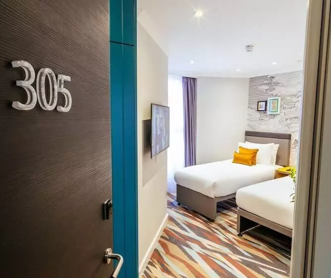 בית מלון כפרי Oliver Plaza