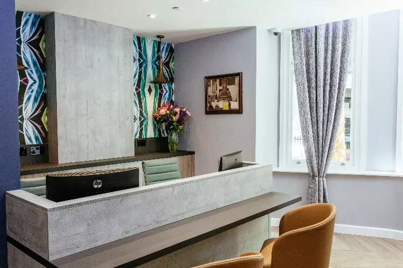 בית מלון כפרי Oliver Plaza