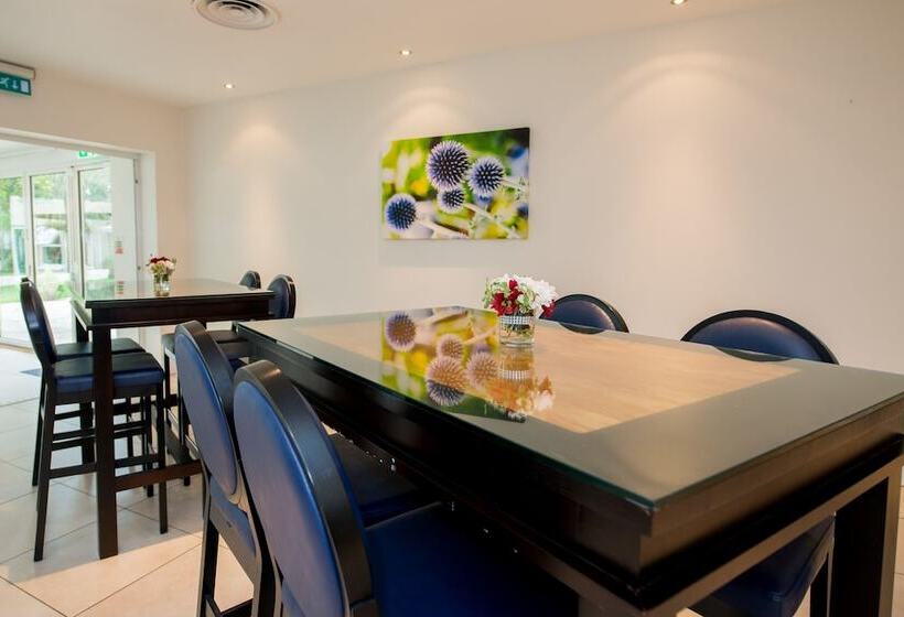 Stanwell Hotel By Mercure