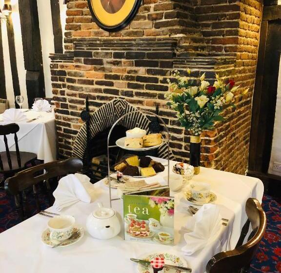 فندق Brook Red Lion