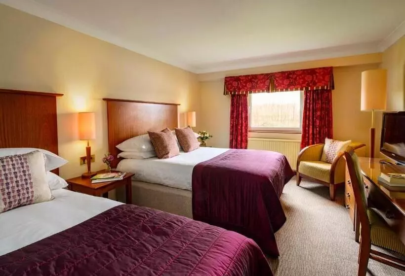 בית מלון כפרי Macdonald Tickled Trout