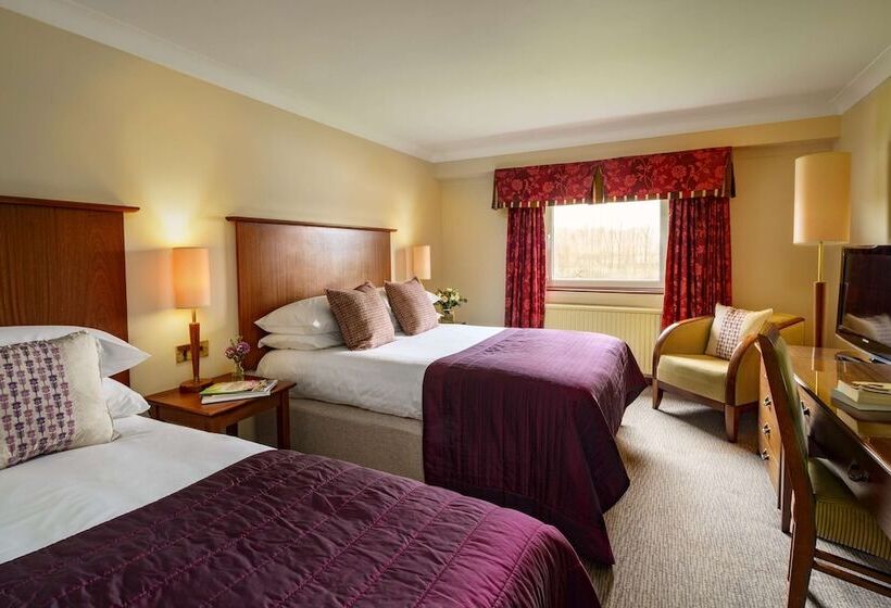 فندق Macdonald Tickled Trout