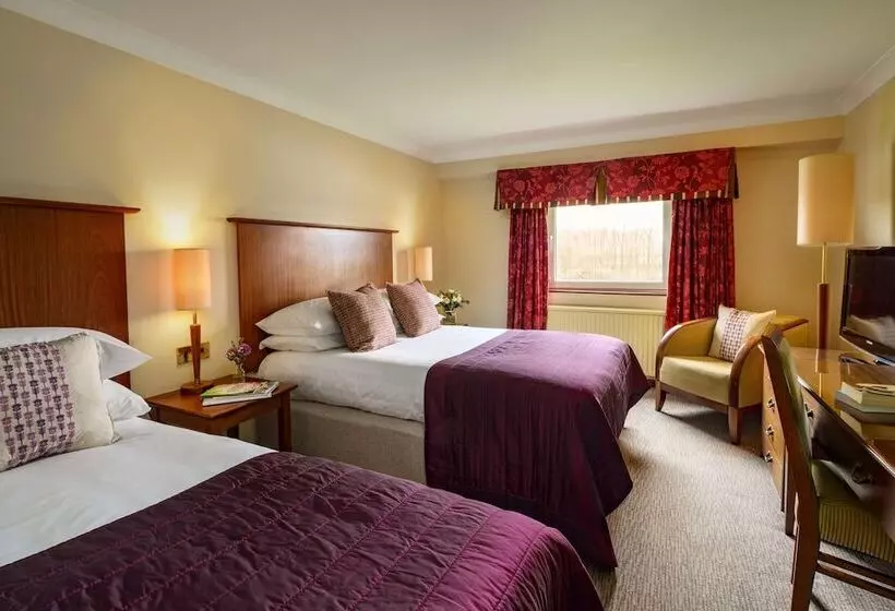 בית מלון כפרי Macdonald Tickled Trout