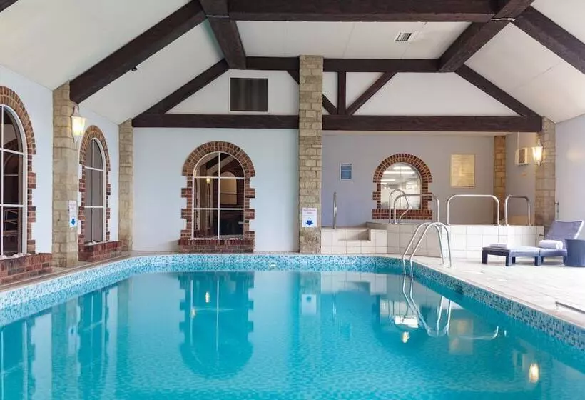 Отель Oxford Witney