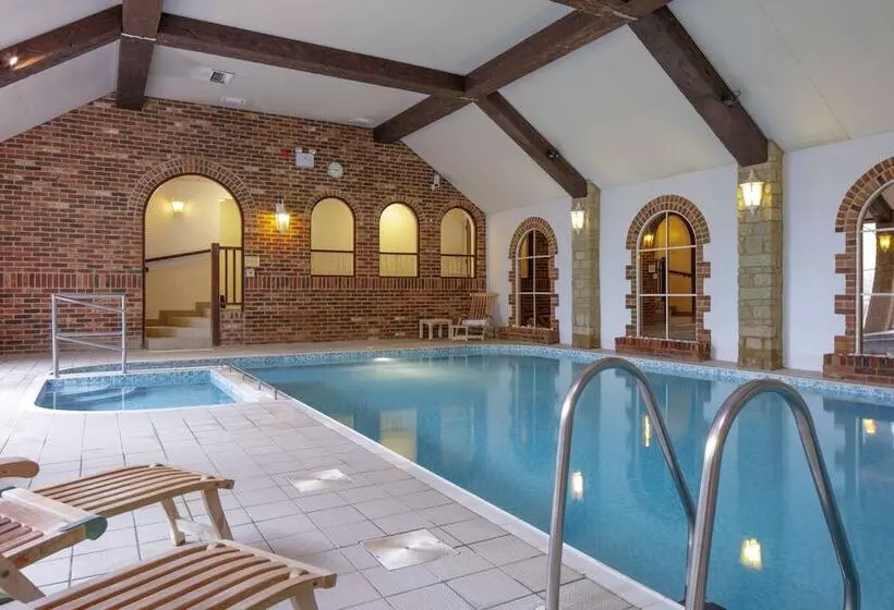 Отель Oxford Witney