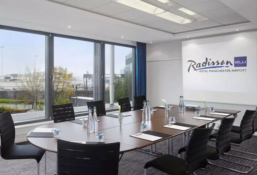 فندق Radisson Blu Manchester Airport